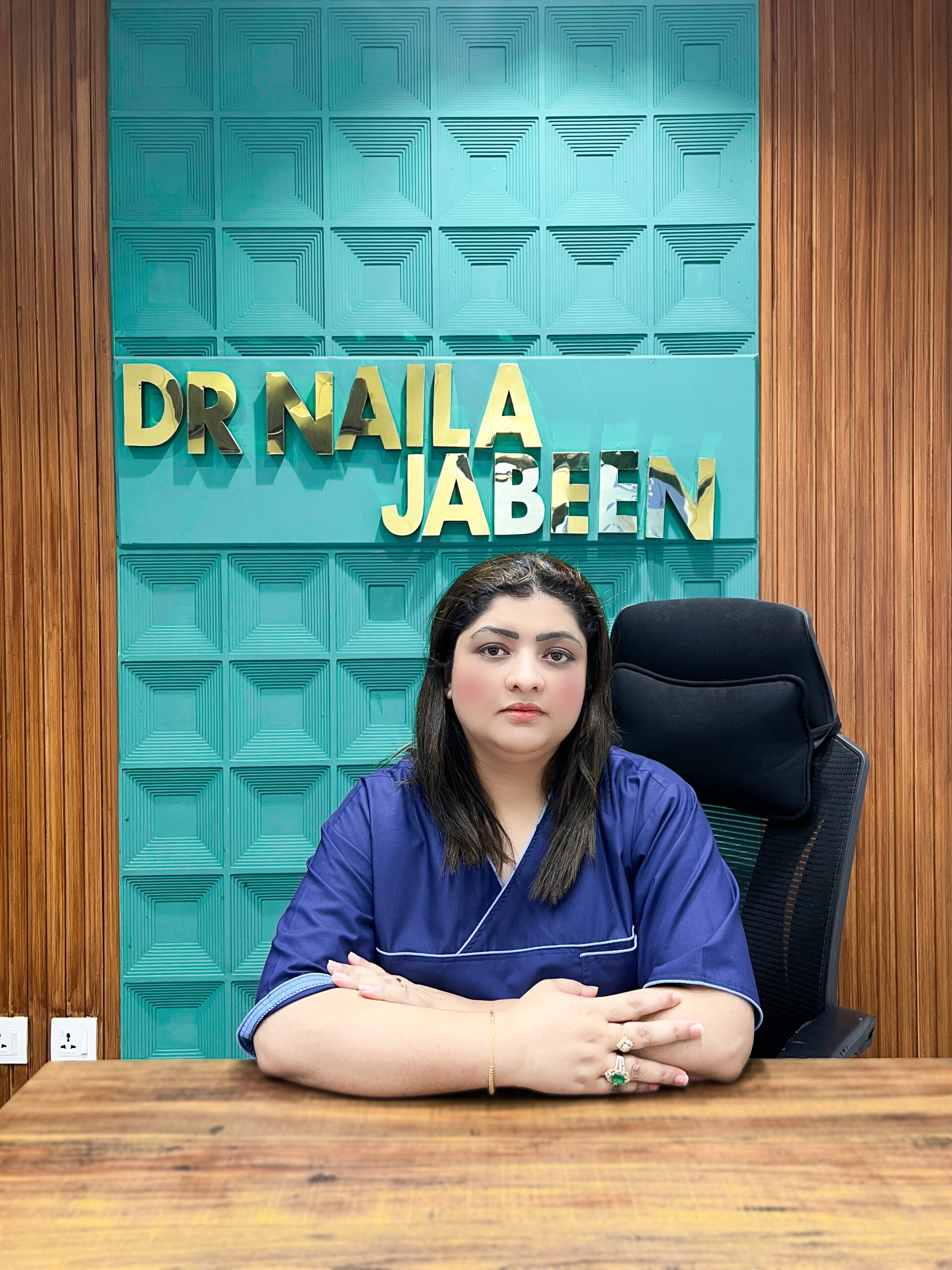 Dr Naila